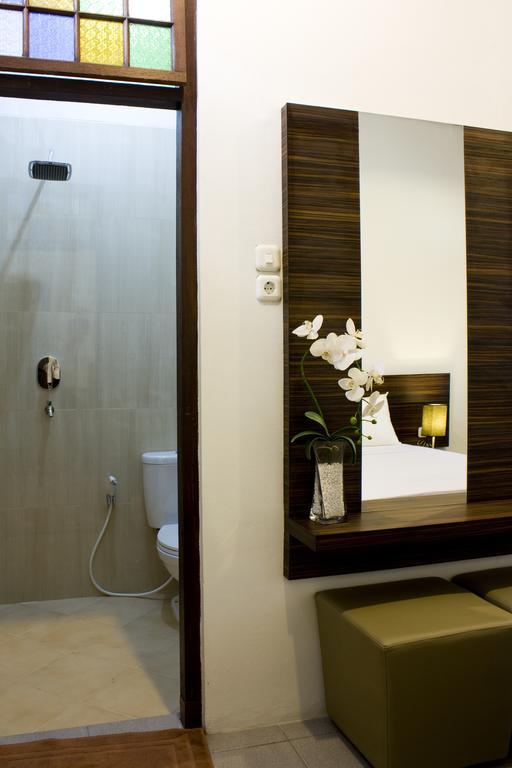 Grand Marto Hotel Jogjakarta Kamer foto