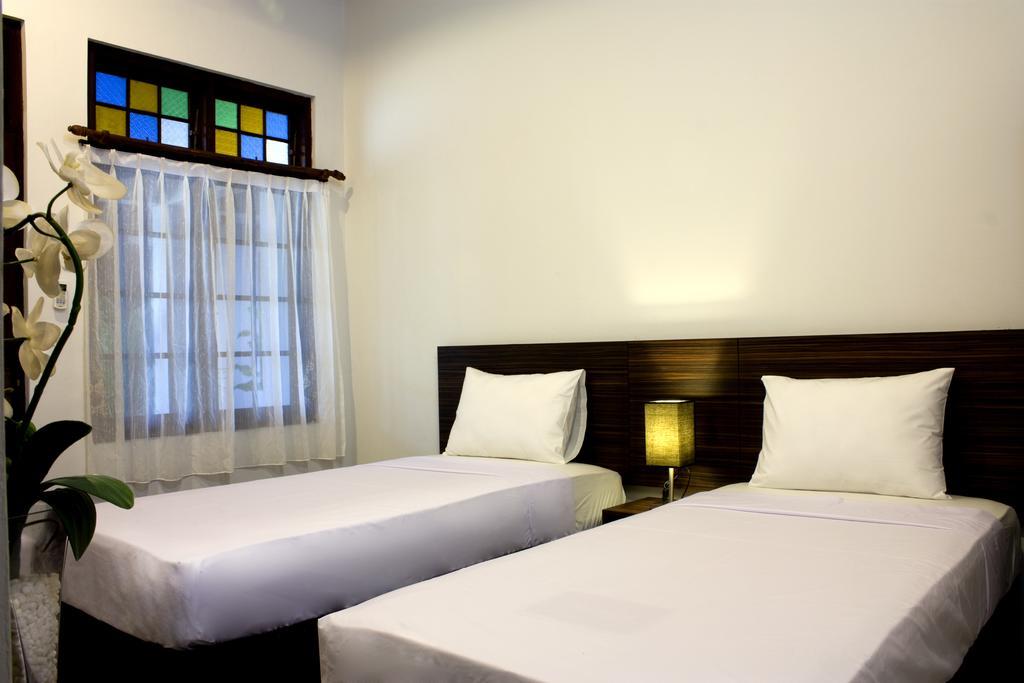 Grand Marto Hotel Jogjakarta Kamer foto