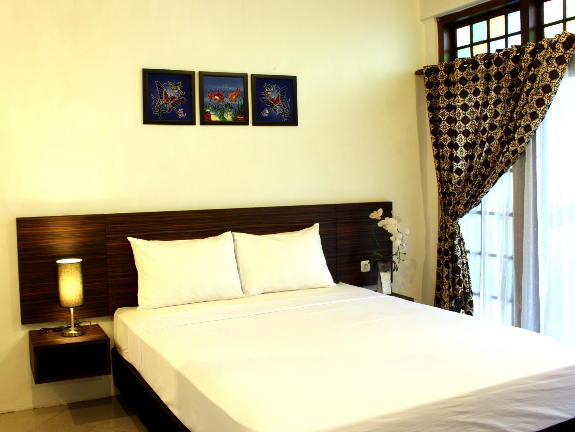 Grand Marto Hotel Jogjakarta Buitenkant foto